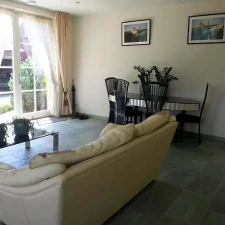 Beautiful In Idyllic Location *