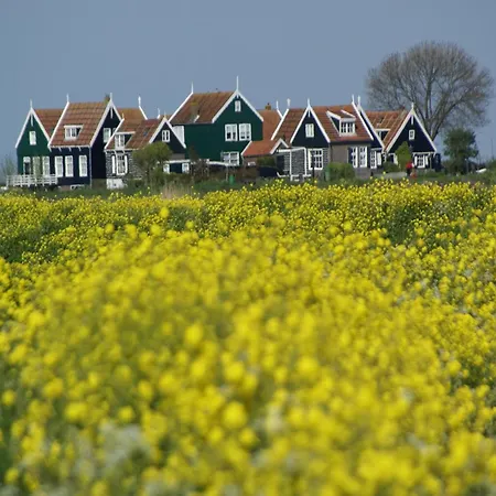 Beautiful In Idyllic Location *